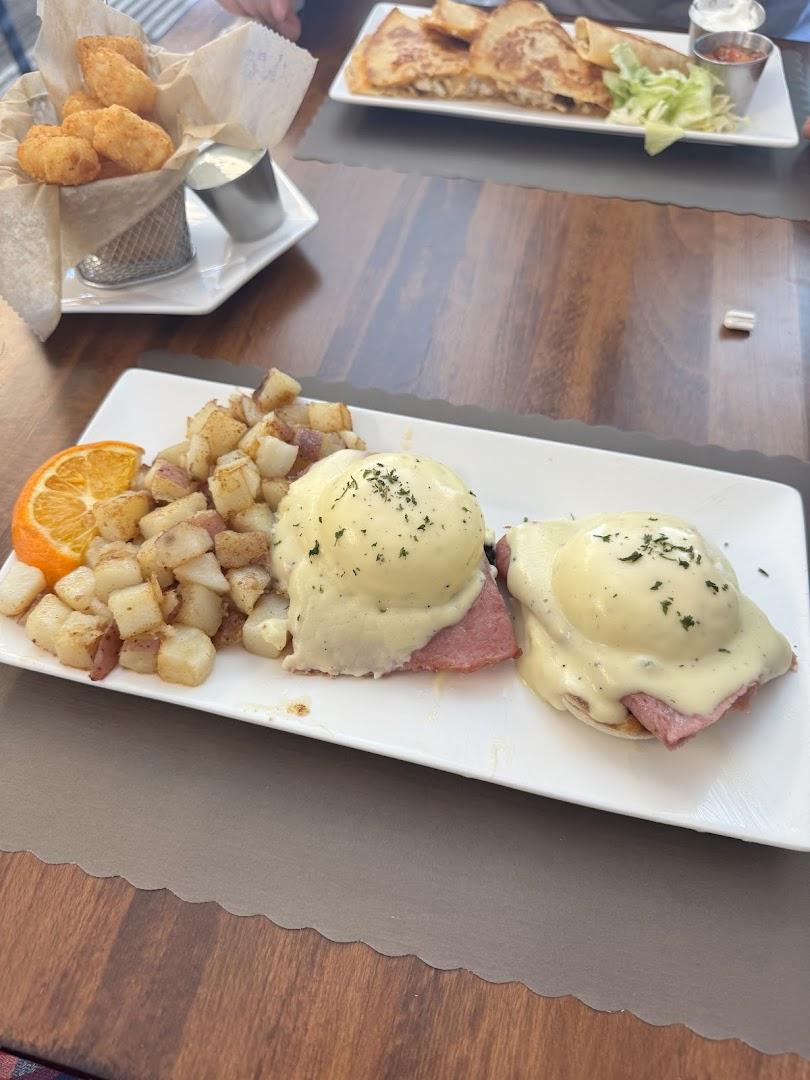 Hammer & Nail Restaurant